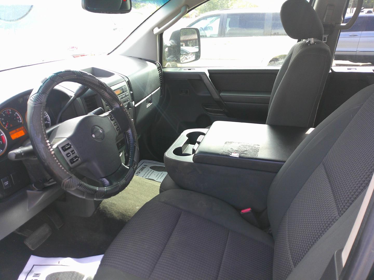 2008 GRY NISSAN TITAN SE; LE; XE (1N6BA07D38N) , located at 1200 Cassat Avenue, Jacksonville, FL, 32205, (904) 695-1885, 30.302404, -81.731033 - Photo#1